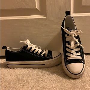 Black canvas sneakers